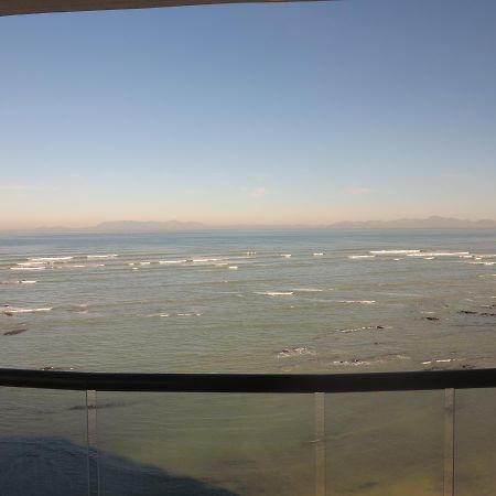 شقة ستراند  في Beautiful Ocean Views المظهر الخارجي الصورة